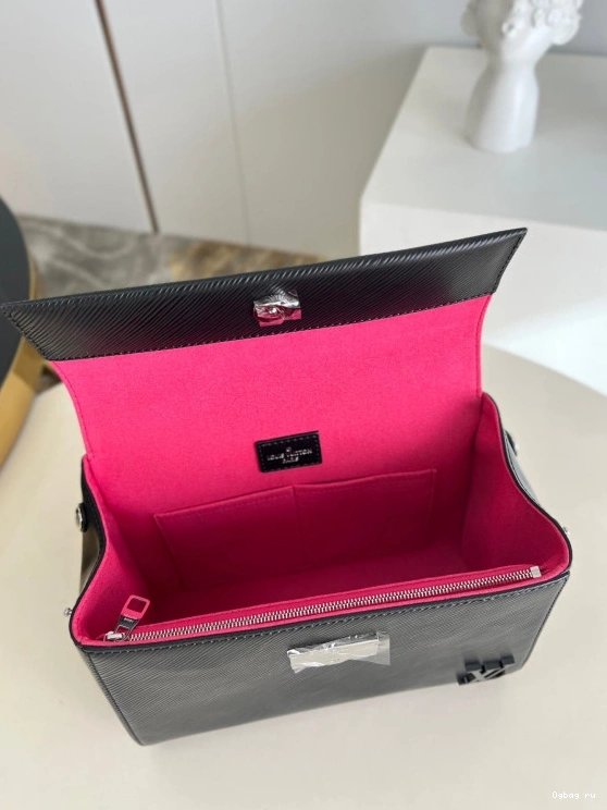 CLUNY LOUIS VUITTON BB 0809